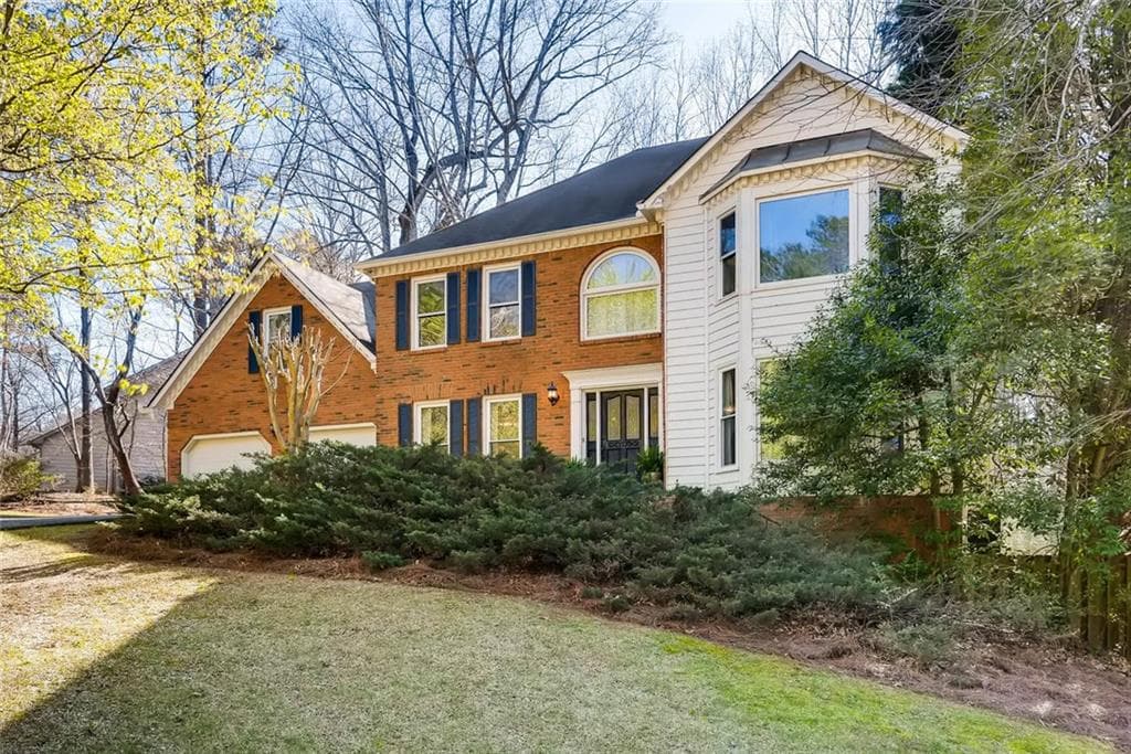 4 bedroom, 2,589 sq ft single family residence sold at 2206 Heritage Trace Drive, Marietta, GA 30062