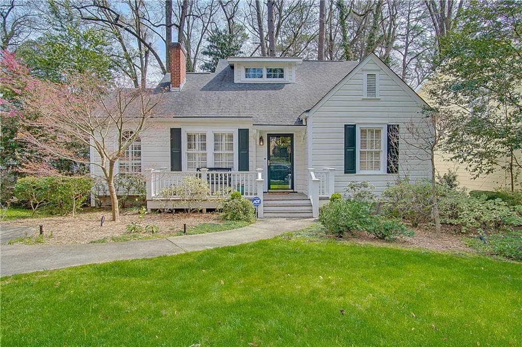 3 bedroom, 1,818 sq ft single family residence sold at 2377 Virginia Place, Atlanta, GA 30305