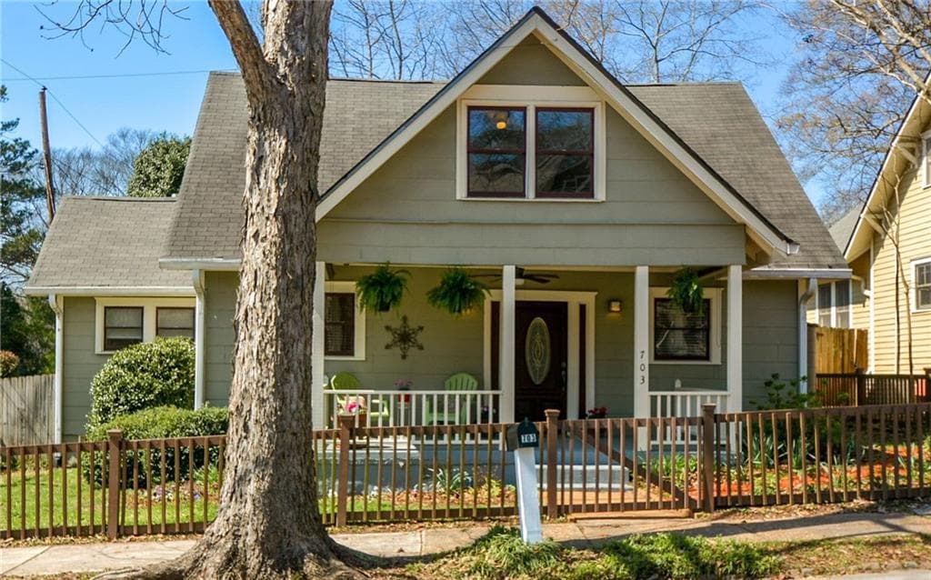 3 bedroom, 1,865 sq ft single family residence sold at 703 Vernon Avenue, Atlanta, GA 30316