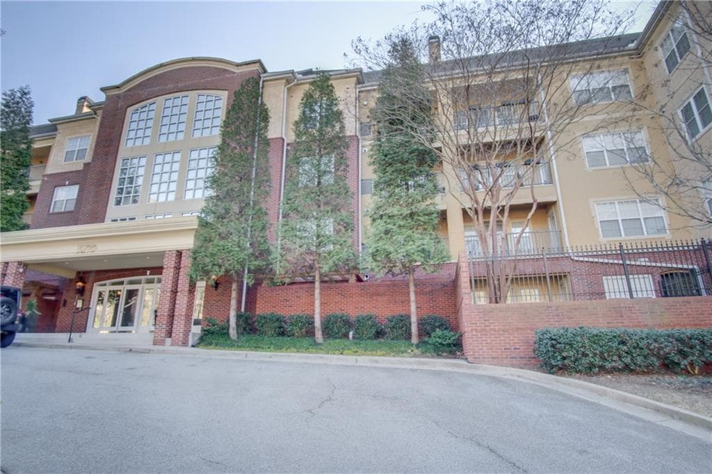3275 Lenox Road 205, Atlanta, GA 30324 — most recent listing photo