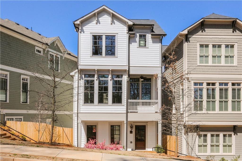 3 bedroom, 1,909 sq ft single family residence sold at 2834 Haven Lane, Decatur, GA 30030