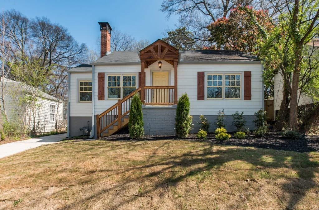 2 bedroom, 1,041 sq ft single family residence sold at 1189 Atlantic Drive, Atlanta, GA 30318