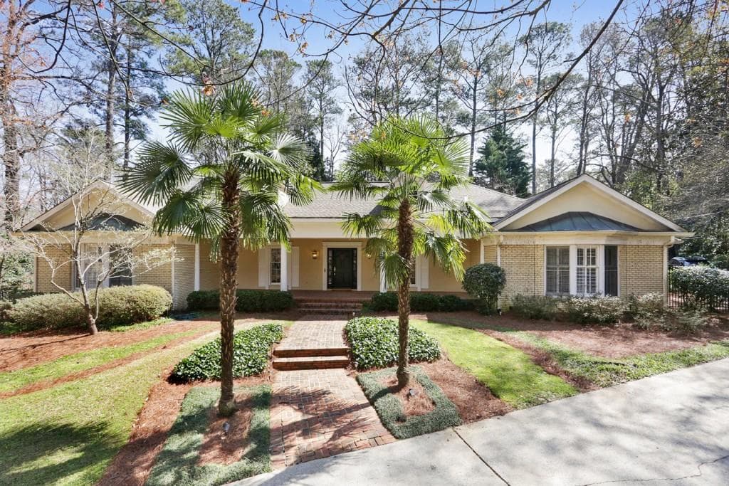 4 bedroom, 4,562 sq ft single family residence sold at 3563 Northside Drive, Atlanta, GA 30305