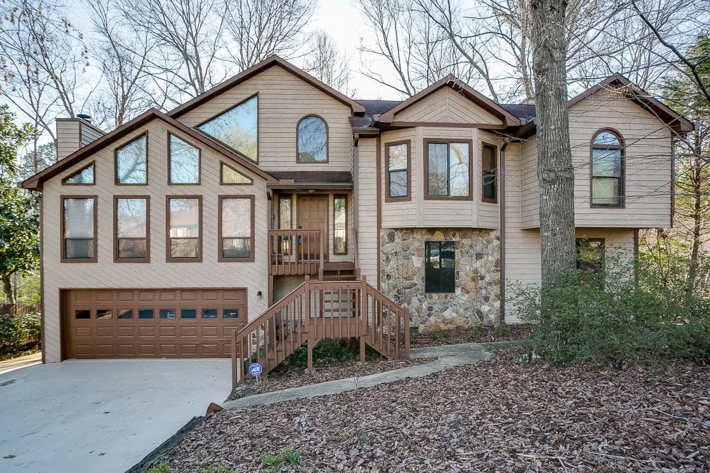 330 HUNT RIVER Way, Suwanee, GA 30024 — most recent listing photo
