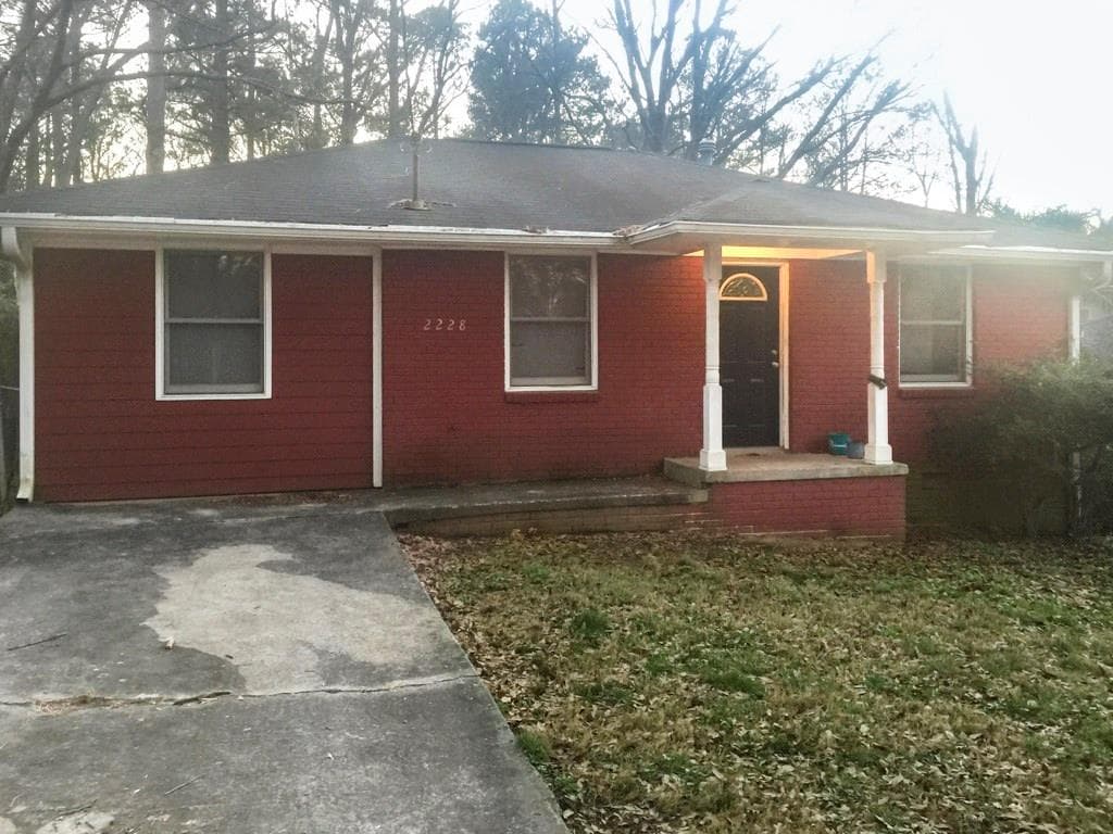 4 bedroom, 1,409 sq ft single family residence sold at 2228 Spink Street, Atlanta, GA 30318