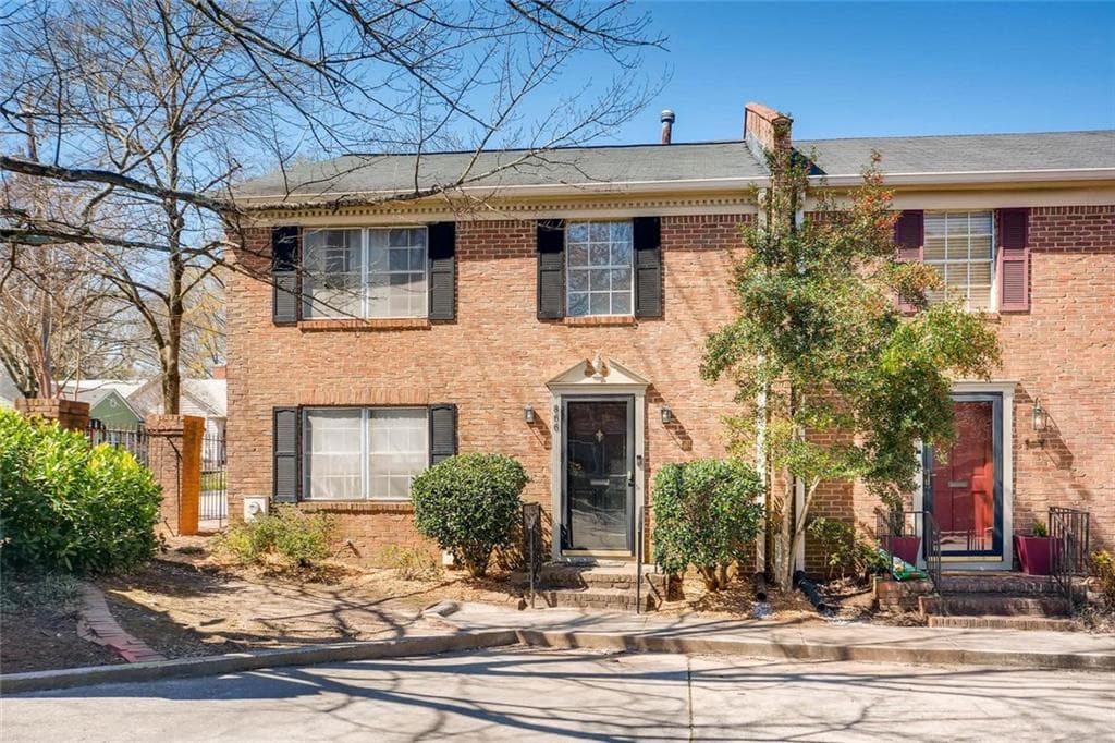 2 bedroom, 1,536 sq ft townhouse sold at 866 E Ponce De Leon Avenue, Decatur, GA 30030