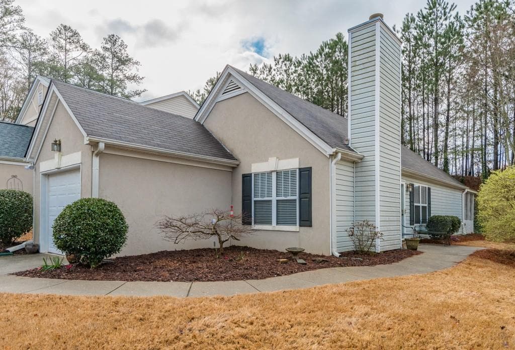 2 bedroom, 1,004 sq ft single family residence sold at 3495 Maple Valley Drive, Cumming, GA 30040