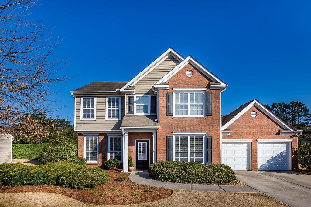 3 bedroom, 1,730 sq ft single family residence sold at 201 Ancient Oaks Way, Hiram, GA 30141
