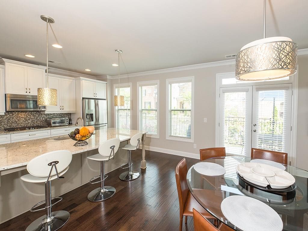 4 bedroom, 2,732 sq ft single family residence sold at 7875 Crownpoint Drive, Alpharetta, GA 30005