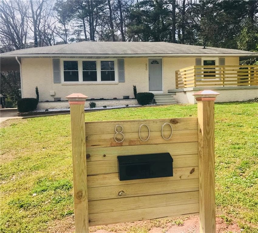 3 bedroom, 1,125 sq ft single family residence sold at 800 Casplan Street, Atlanta, GA 30310