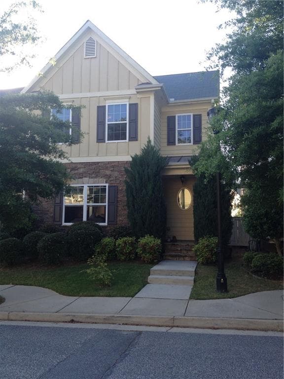 3 bedroom, 1,906 sq ft single family residence sold at 1660 Habershal Road, Atlanta, GA 30318
