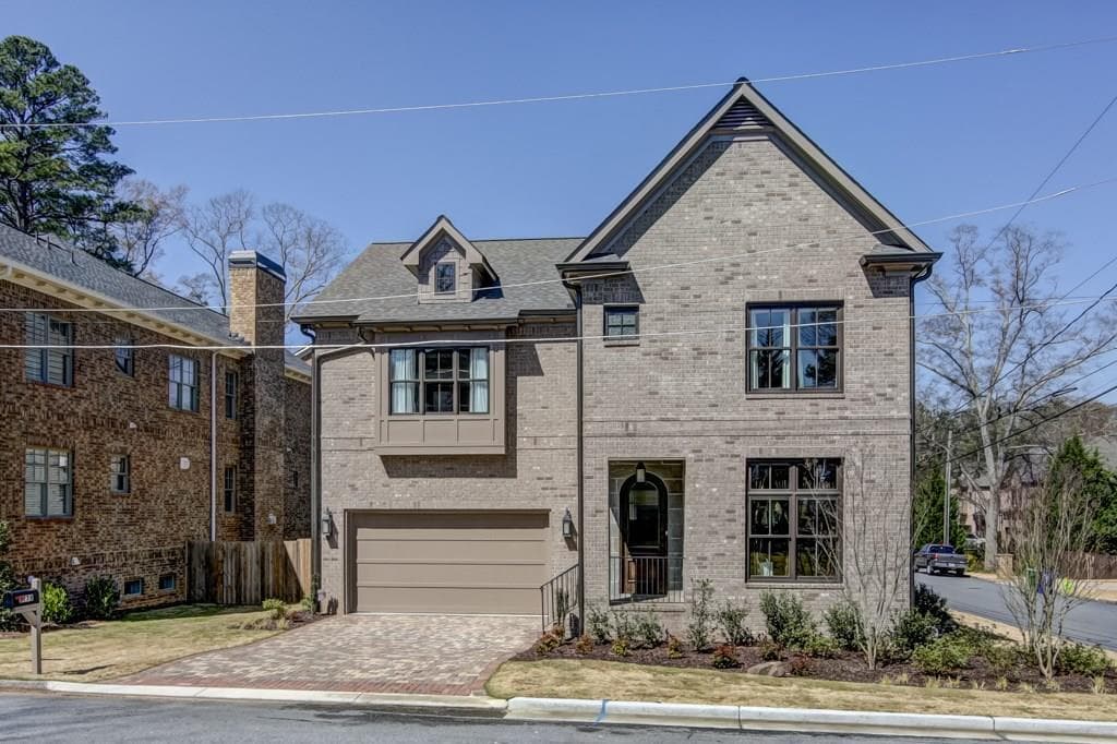 5 bedroom, 4,250 sq ft single family residence sold at 2778 Tallulah Drive, Atlanta, GA 30319