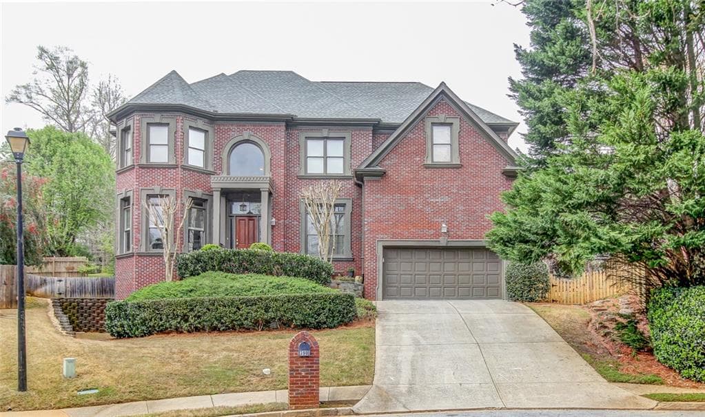 6 bedroom, 3,484 sq ft single family residence sold at 390 Mill Creek Bend, Atlanta, GA 30307