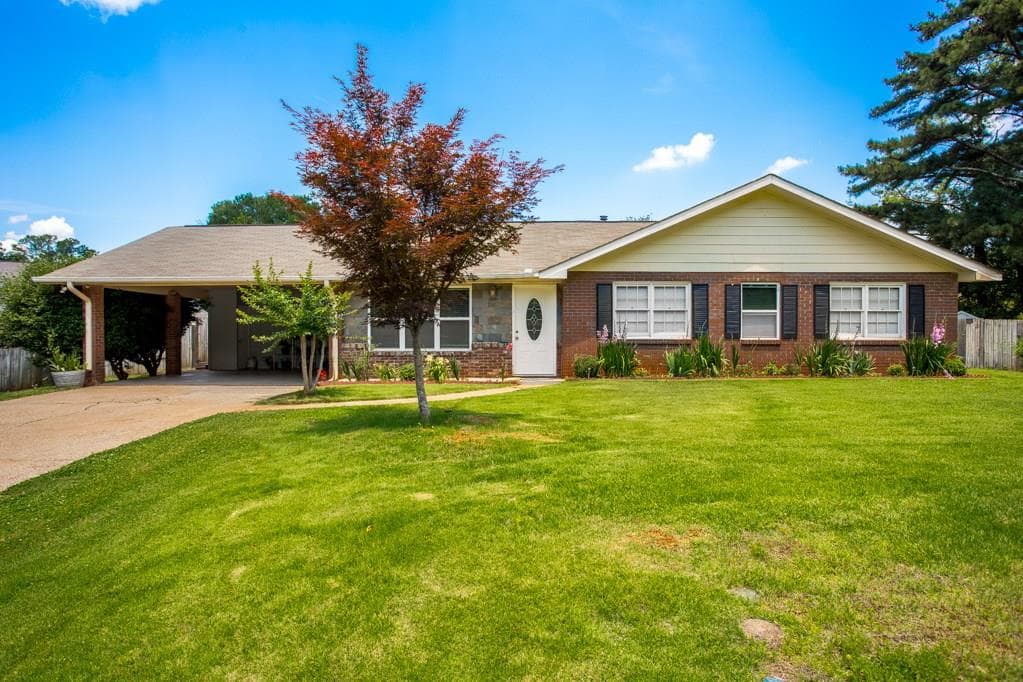 3 bedroom, 2,235 sq ft single family residence sold at 110 Rocky Creek Lane, Roswell, GA 30075