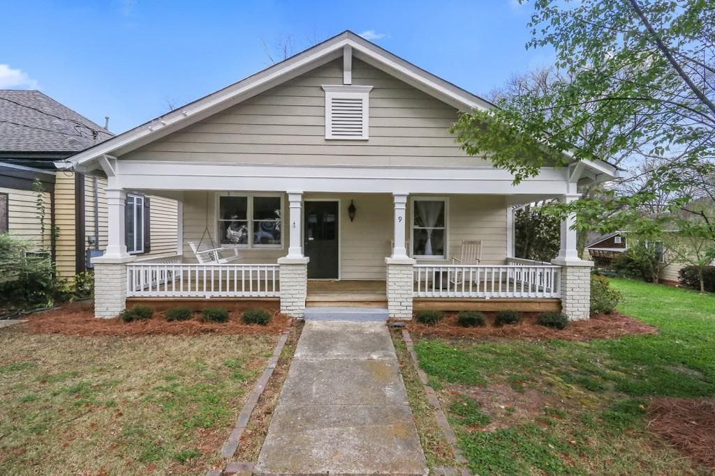 3 bedroom, 2,282 sq ft single family residence sold at 9 White Street, Atlanta, GA 30318