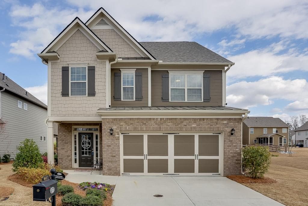 3 bedroom, 2,074 sq ft single family residence sold at 6837 Big Sky Drive, Flowery Branch, GA 30542
