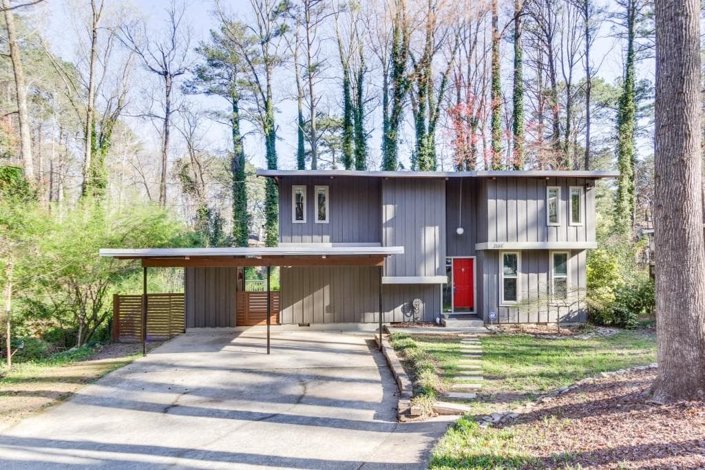 3 bedroom, 1,622 sq ft single family residence sold at 3161 Lynnray Drive, Atlanta, GA 30340