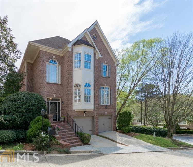 4 bedroom, 3,077 sq ft single family residence sold at 1133 CHANTILLY RISE, Atlanta, GA 30324
