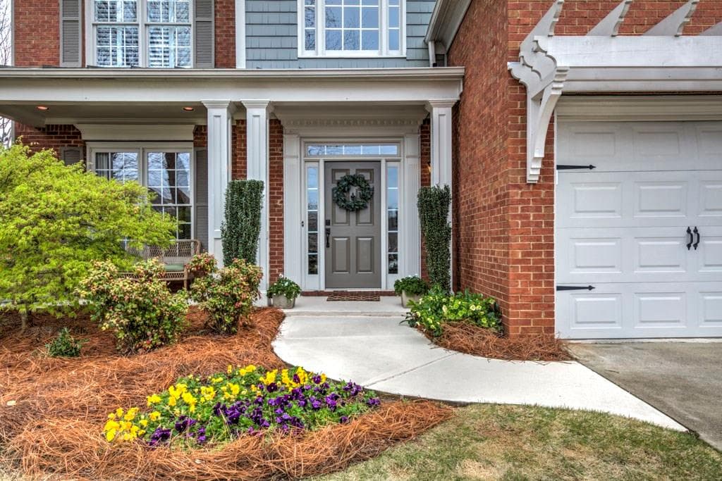 4 bedroom, 2,957 sq ft single family residence sold at 4315 Goswell Road, Smyrna, GA 30082