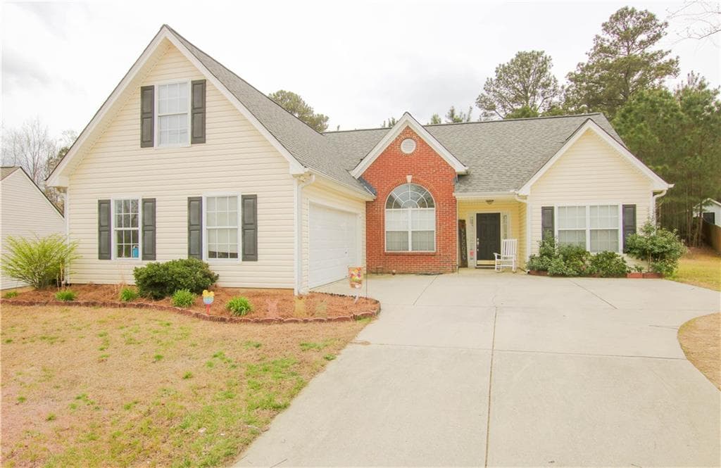 1350 Brisbane Drive, Dacula, GA 30019 — most recent listing photo