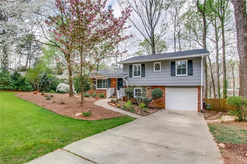 3 bedroom, 1,826 sq ft single family residence sold at 4064 Forrestal Drive, Atlanta, GA 30341