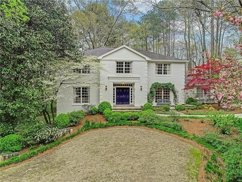5 bedroom, 4,399 sq ft single family residence sold at 4311 Raintree Lane, Atlanta, GA 30327