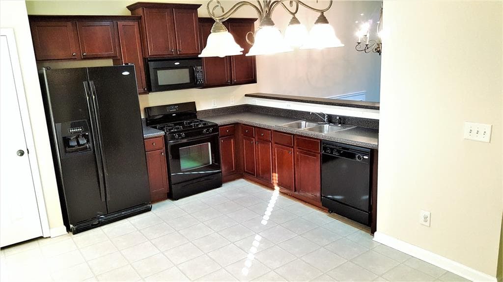 4 bedroom, 1,975 sq ft townhouse sold at 1632 Austin Meadows Drive, Decatur, GA 30032