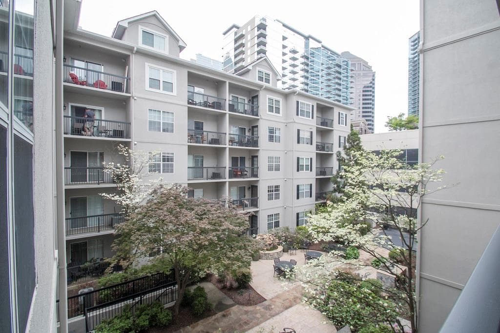 1075 Peachtree Walk A309, Atlanta, GA 30309 — most recent listing photo