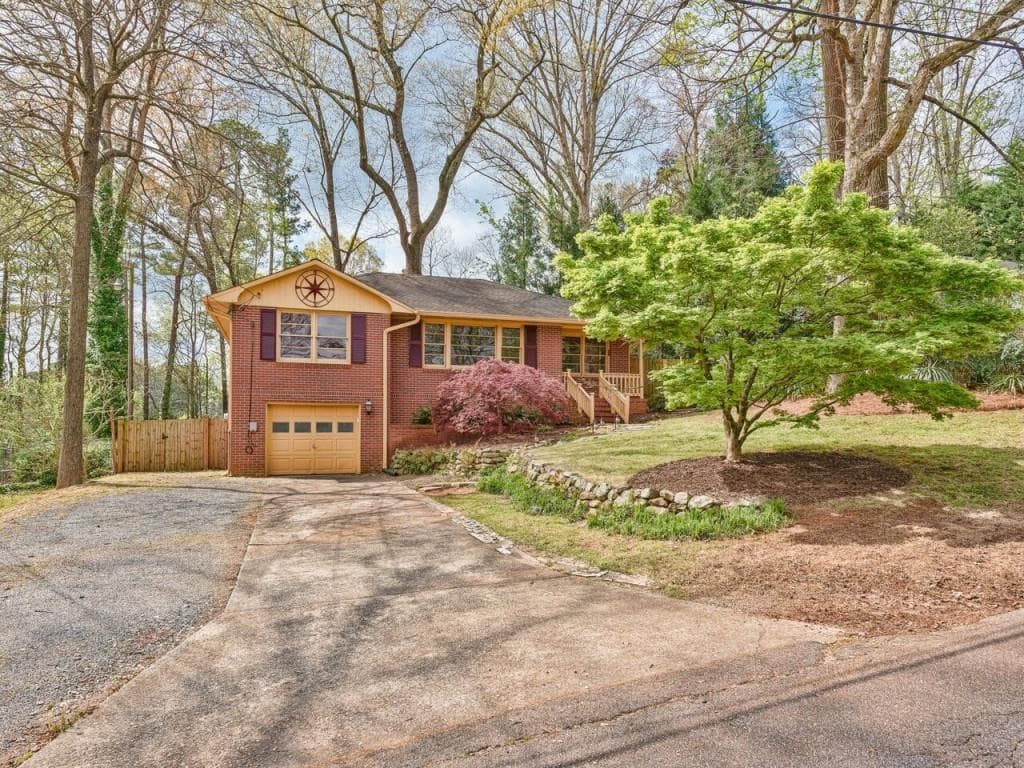 3 bedroom single family residence sold at 2112 Clearwater Drive, Marietta, GA 30067