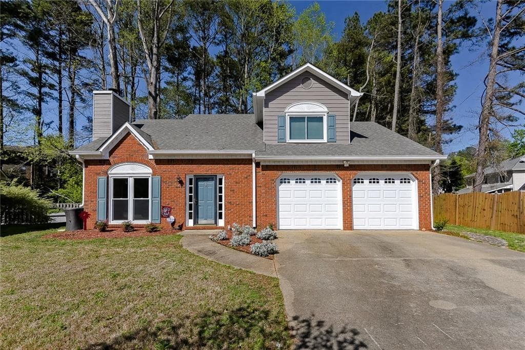 3 bedroom, 1,840 sq ft single family residence sold at 902 Chateau Court, Smyrna, GA 30082