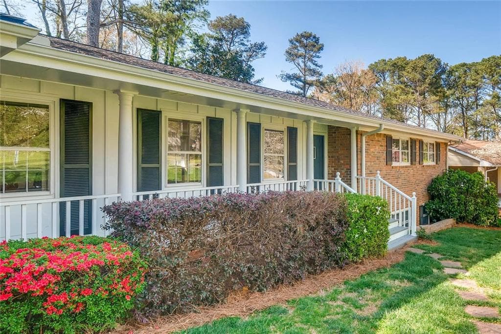 3 bedroom, 1,702 sq ft single family residence sold at 3304 Romelie Drive, Atlanta, GA 30340