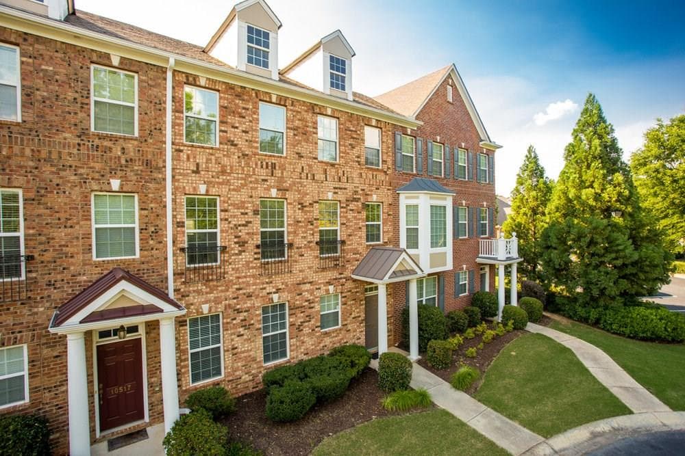 10527 Holliwell Court, Johns Creek, GA 30097 — most recent listing photo