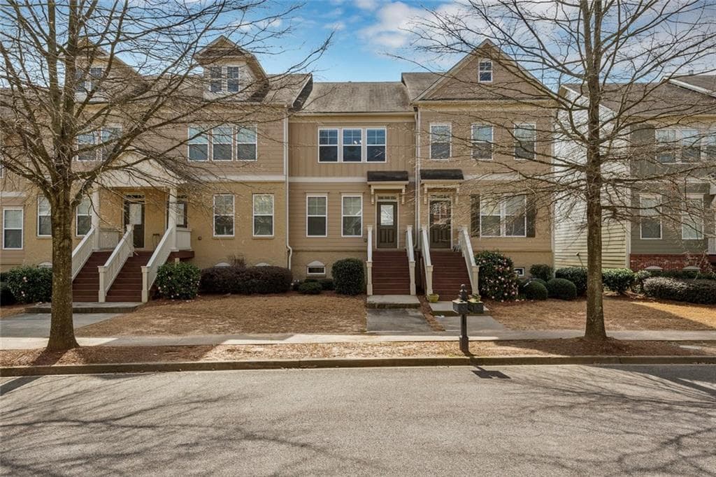 3 bedroom, 2,196 sq ft townhouse sold at 512 Village Arbor Park, Suwanee, GA 30024