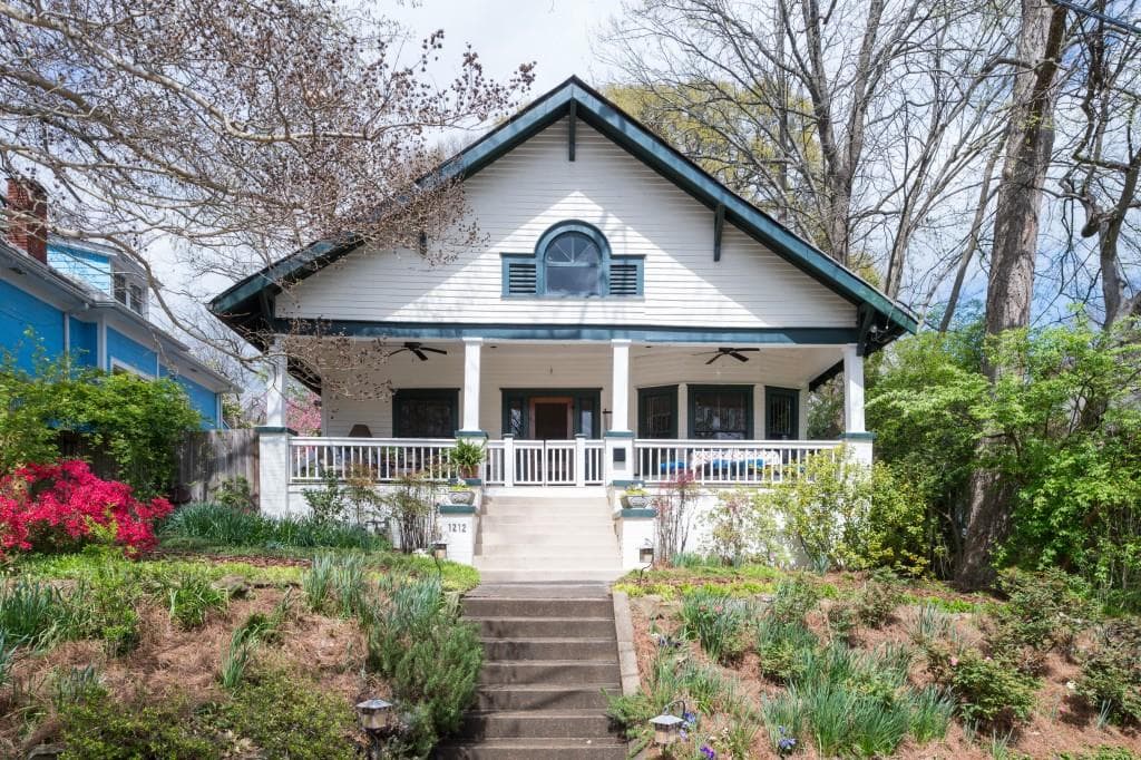 3 bedroom, 1,781 sq ft single family residence sold at 1212 Mansfield Avenue, Atlanta, GA 30307
