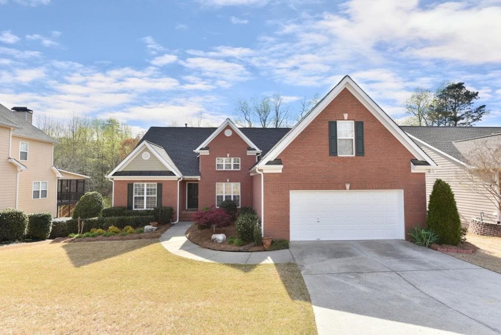 4 bedroom, 2,726 sq ft single family residence sold at 4574 AUSTIN HILLS Drive, Suwanee, GA 30024