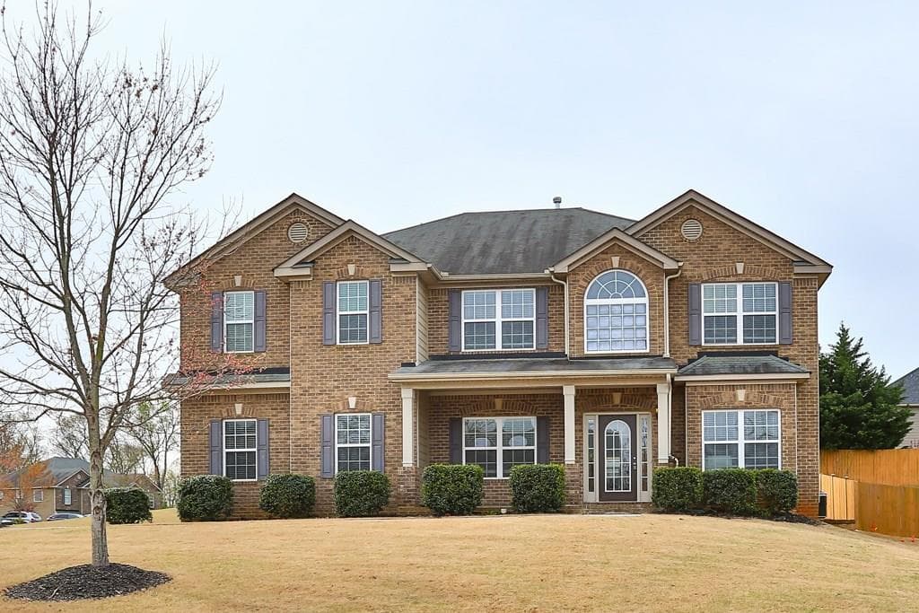 6 bedroom, 3,738 sq ft single family residence sold at 4735 Prather Farm Circle, Cumming, GA 30040