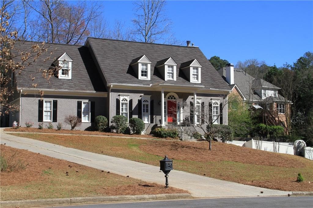 5 bedroom, 4,170 sq ft single family residence sold at 3215 Mill View Court, Suwanee, GA 30024