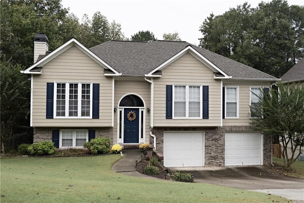 4 bedroom, 2,148 sq ft single family residence sold at 7021 Surrey Drive, Woodstock, GA 30189