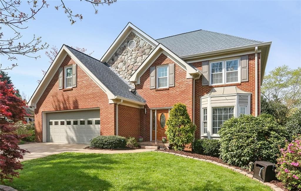 170 Glenclairn Court, Roswell, GA 30076 — most recent listing photo