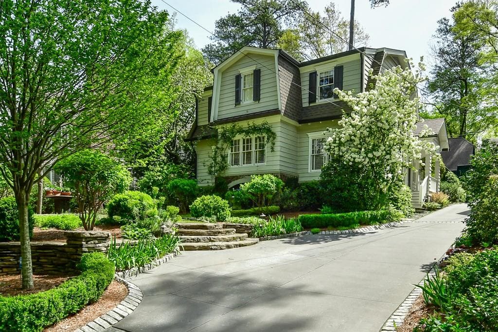 4 bedroom single family residence sold at 25 Demorest Avenue, Atlanta, GA 30305