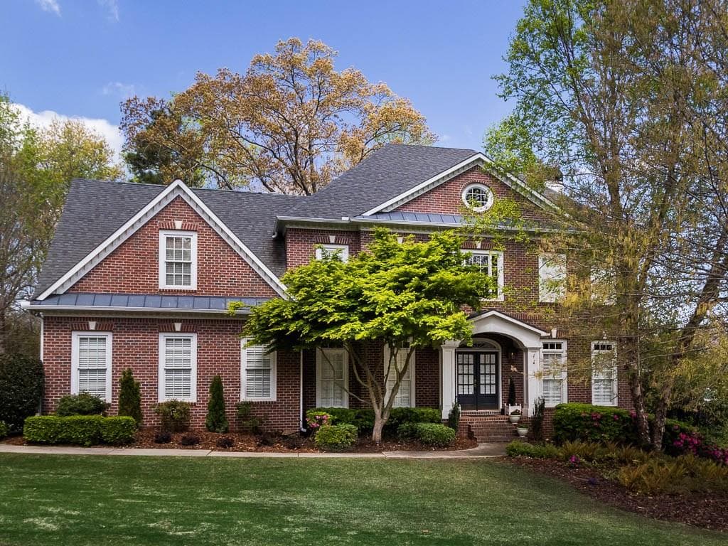 5 bedroom, 5,260 sq ft single family residence sold at 1253 Grand View Drive, Smyrna, GA 30126