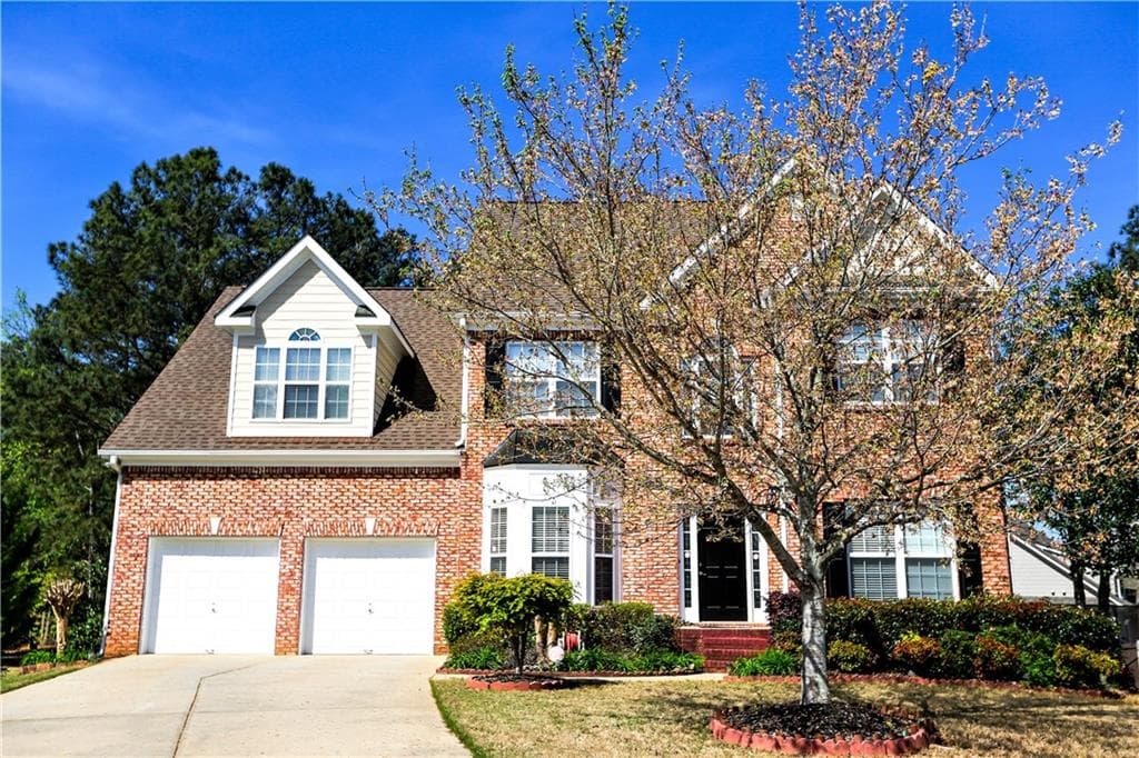 4 bedroom, 2,626 sq ft single family residence sold at 3910 SUWANEE PLACE Drive, Suwanee, GA 30024