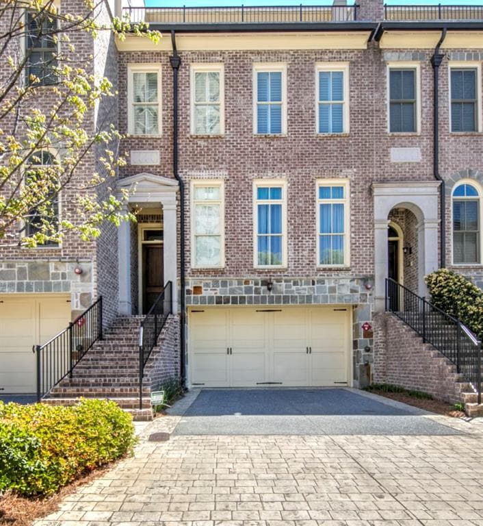 3 bedroom, 3,067 sq ft townhouse sold at 58 Sheridan Drive 23, Atlanta, GA 30305