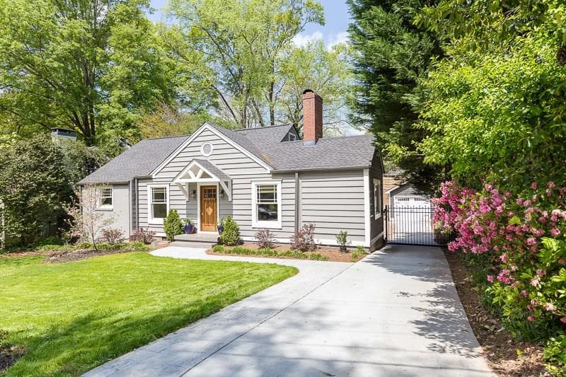 3 bedroom, 2,100 sq ft single family residence sold at 2090 Howard Circle, Atlanta, GA 30307