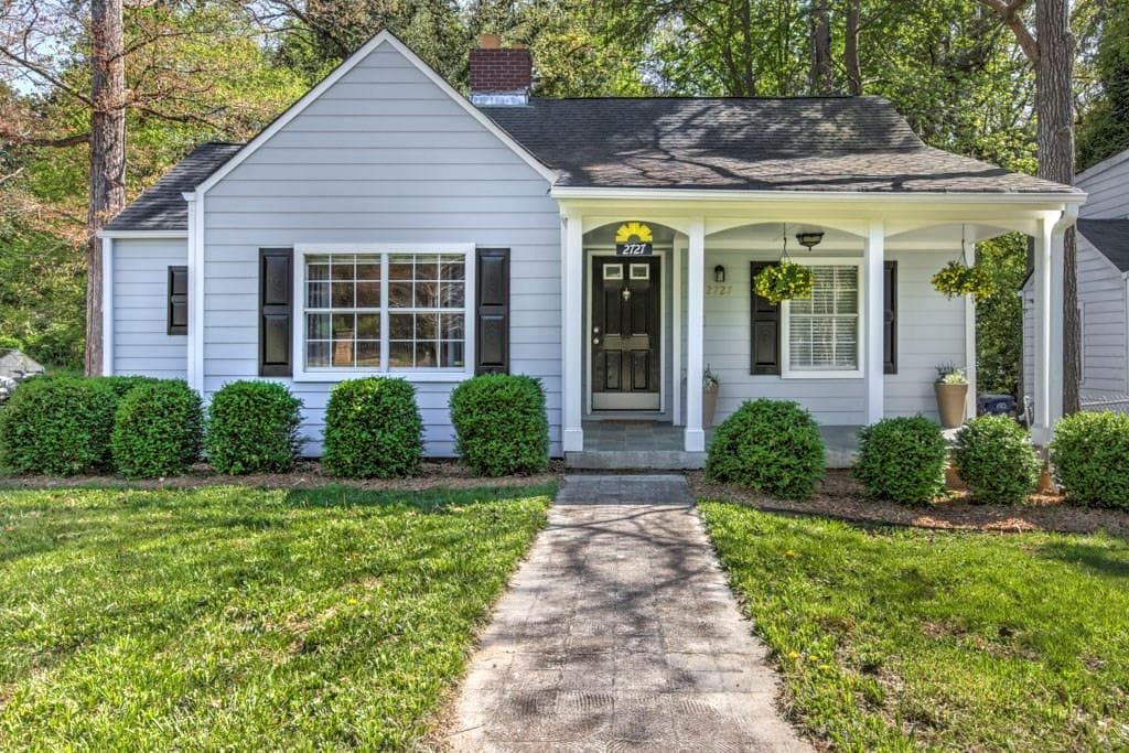 3 bedroom, 1,364 sq ft single family residence sold at 2727 Memorial Drive, Atlanta, GA 30317