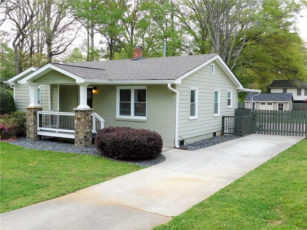 3 bedroom, 1,364 sq ft single family residence sold at 1029 Valley Drive, Smyrna, GA 30080