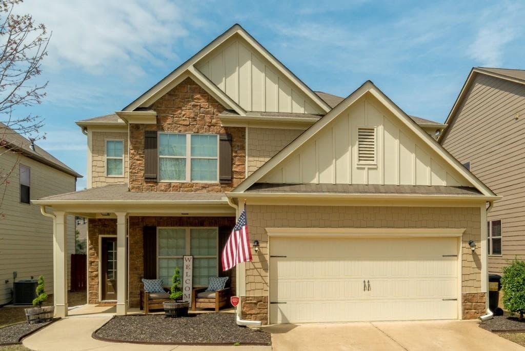 3 bedroom, 2,116 sq ft single family residence sold at 821 Harrison Drive, Acworth, GA 30102