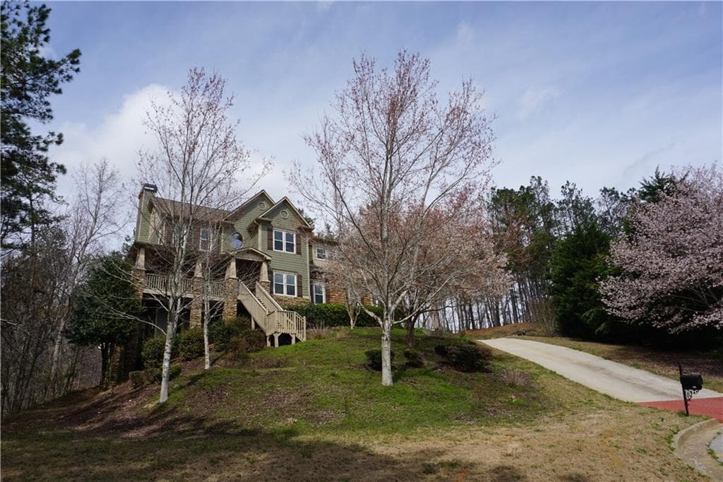 5 bedroom, 2,476 sq ft single family residence sold at 107 Dupont Court, Dallas, GA 30132