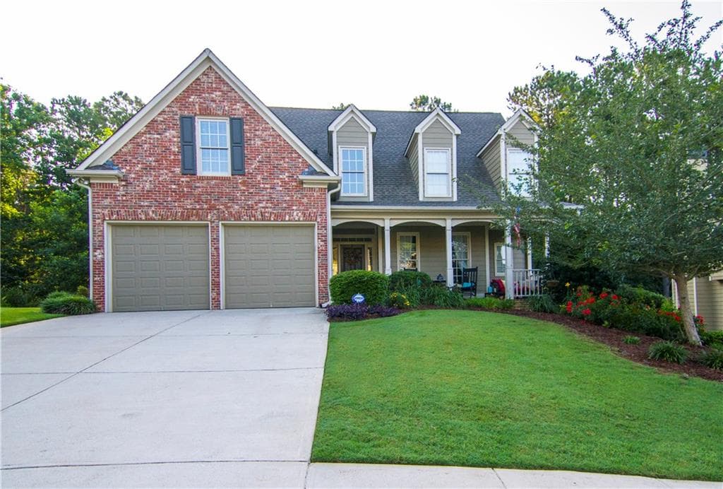 6 bedroom, 2,435 sq ft single family residence sold at 176 Copper Leaf Way, Dallas, GA 30132