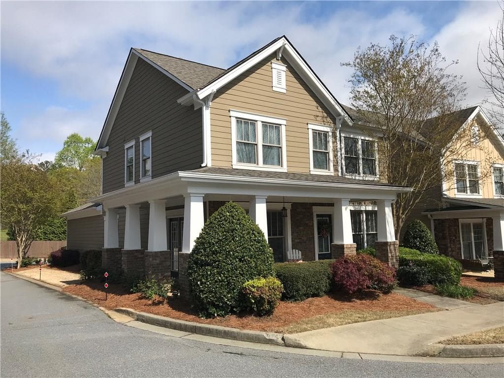 3 bedroom, 2,225 sq ft single family residence sold at 3911 Portland Trail Drive, Suwanee, GA 30024